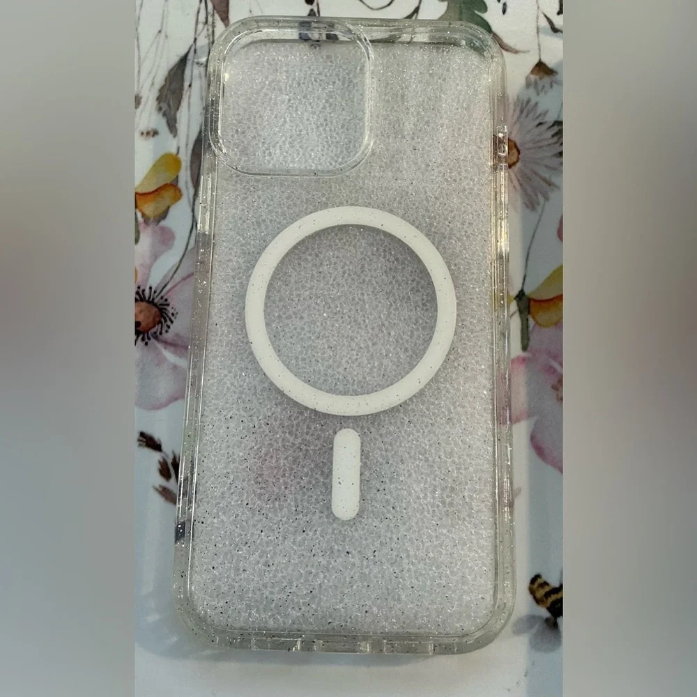 Clear Phone Case with Silver - I Phone 13 Pro Max (NWT)